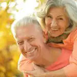 Jak zůstat déle mladý: odborníci pojmenovali 4 návyky, které urychlují