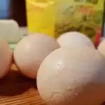 Proč by se vejce na pečení měla vyndat z lednice předem: tipy cukráře proc-by-se-vejce-na-peceni-mela-vyndat-z-lednice.jpg