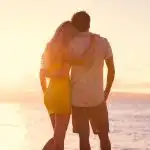 Vědci poprvé zjistili, jak rozlišit přátelské objetí od zamilovanosti. Vědci poprvé zjistili, jak rozlišit přátelské objetí od zamilovanosti.